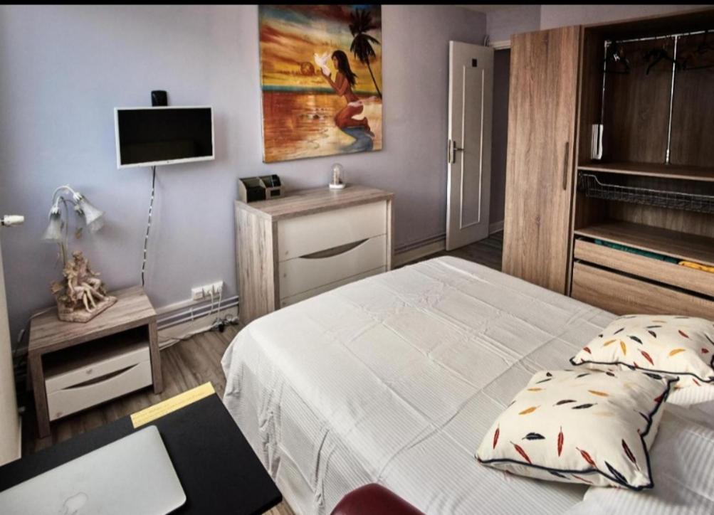 Chambres A Louer Dans Appartement Balcon - Wifi - Parking Gratuit Невер Екстер'єр фото